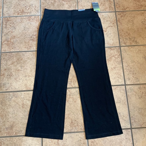 Tek Gear DryTek Fit &Flare Short Inseam Size Large - Picture 1 of 5